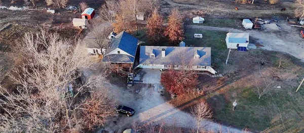 $750,000 | 45312 Highway K Highway, Richmond, MO 64085