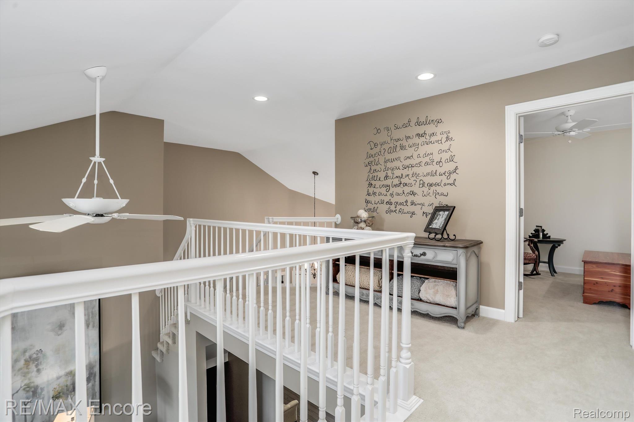 4691 Oakhurst Ridge Road Clarkston, MI 48348 - Photo 29 of 50 Upper Level Hallway