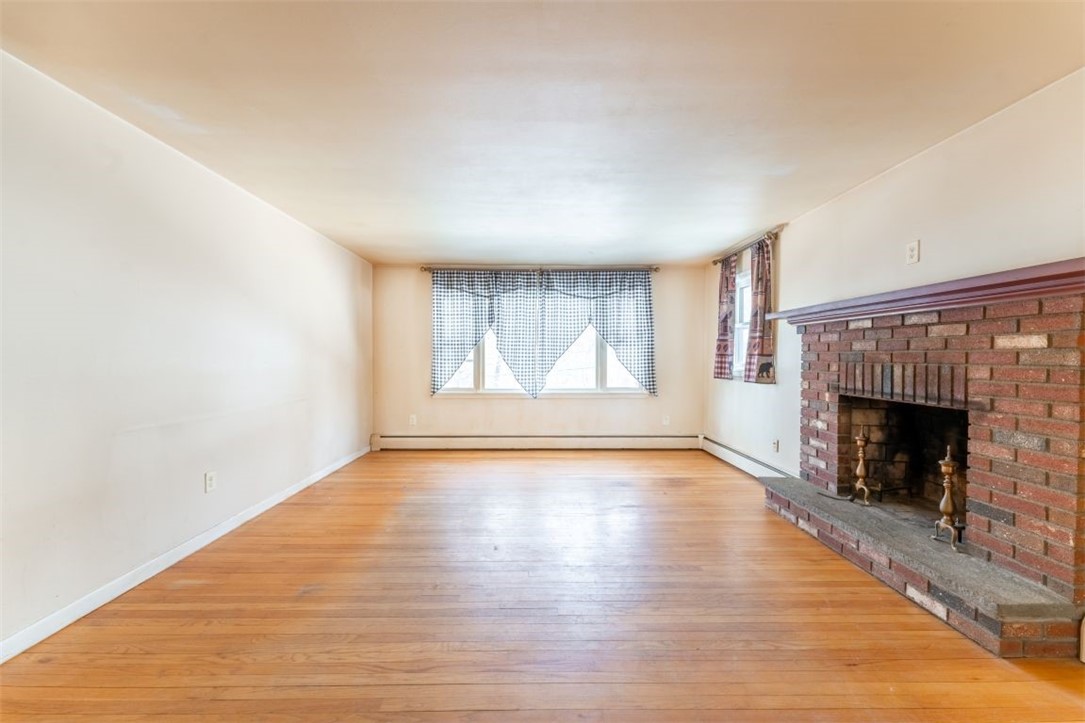 68 Old Rockville Road Hopkinton, RI 02833 - Photo 11 of 37