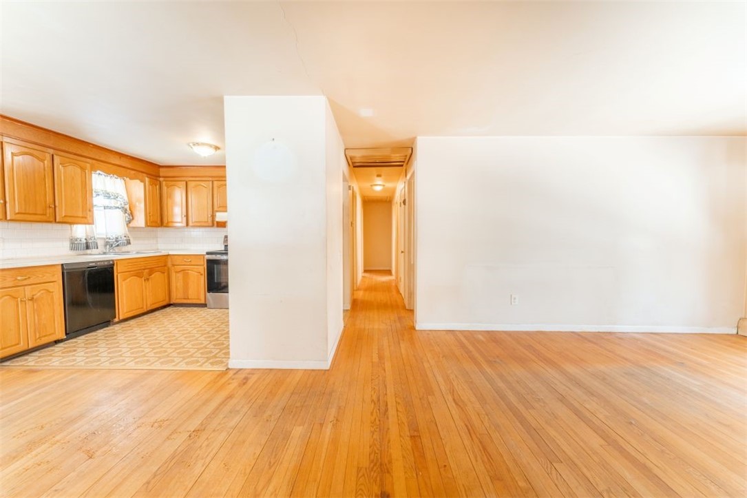 68 Old Rockville Road Hopkinton, RI 02833 - Photo 16 of 37