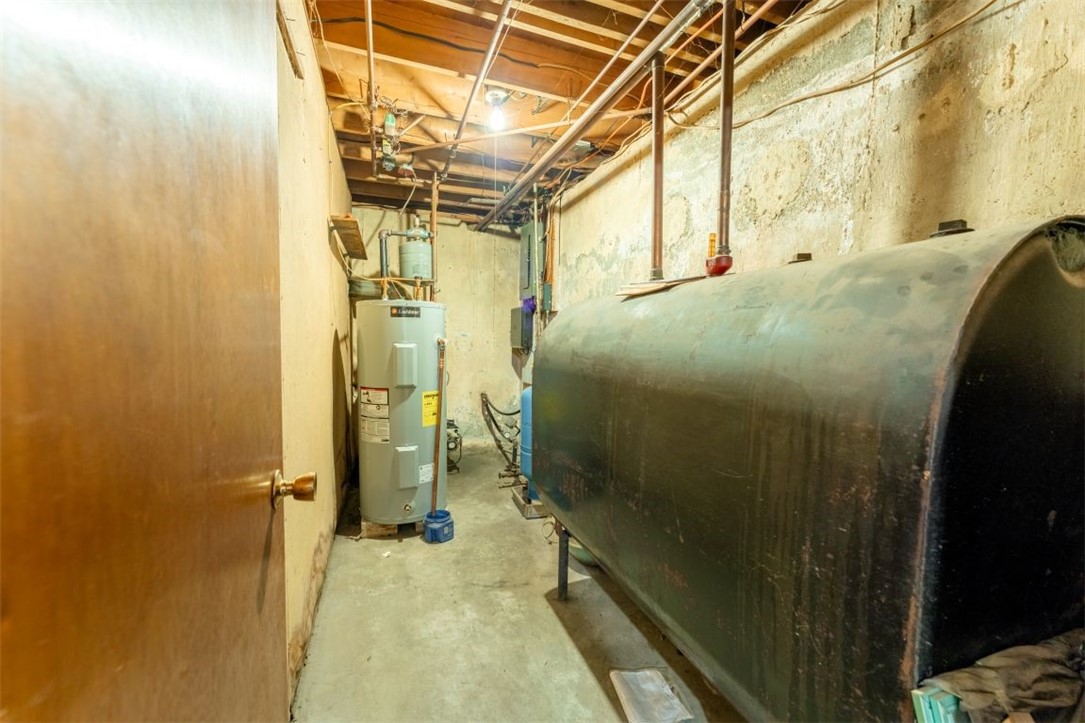 68 Old Rockville Road Hopkinton, RI 02833 - Photo 35 of 37