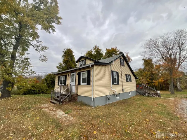 $399,000 | 313 Rhode Hall Road, Jamesburg, NJ 08831