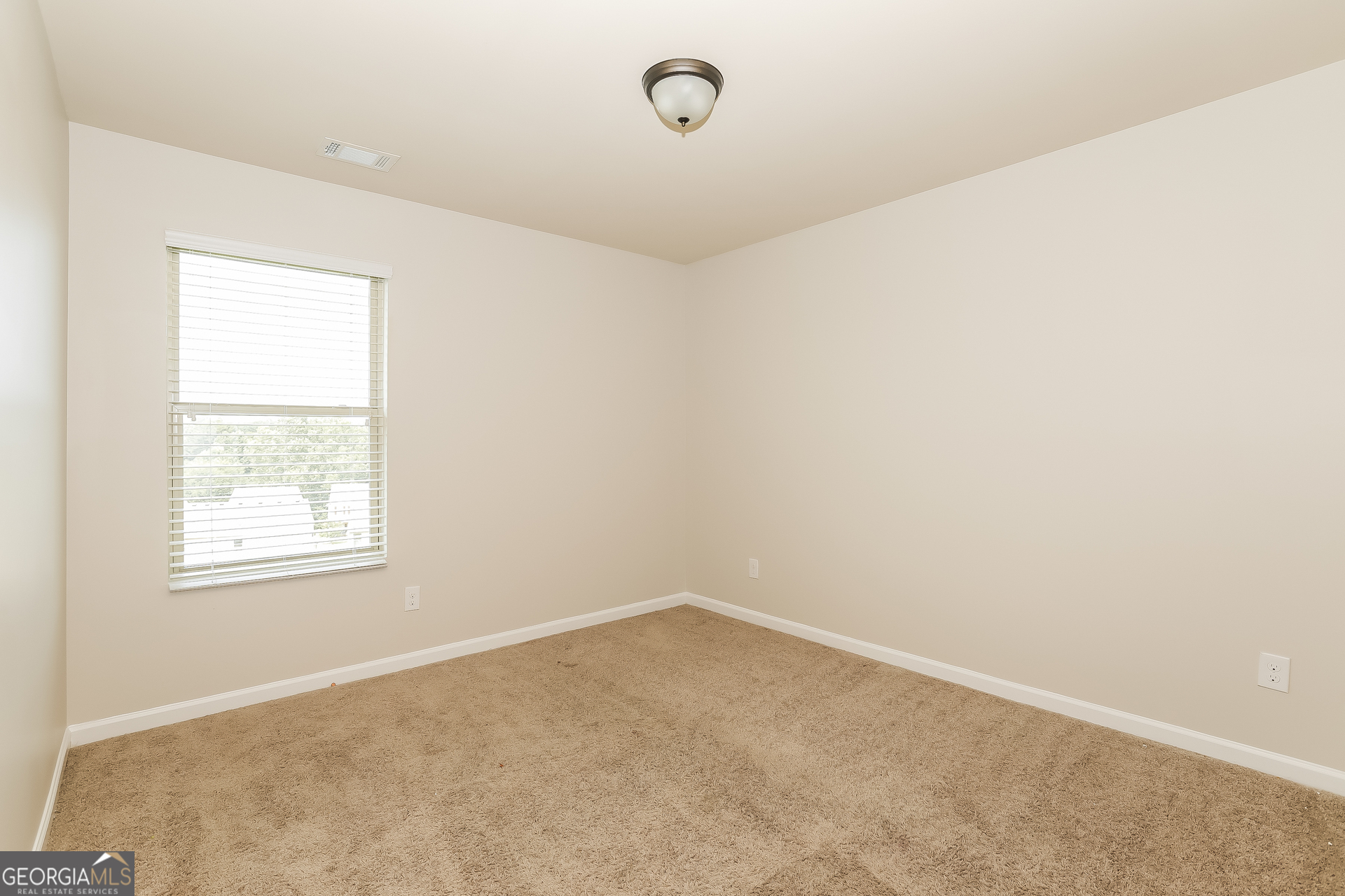 694 Independence Avenue Pendergrass, GA 30567 - Photo 11 of 17