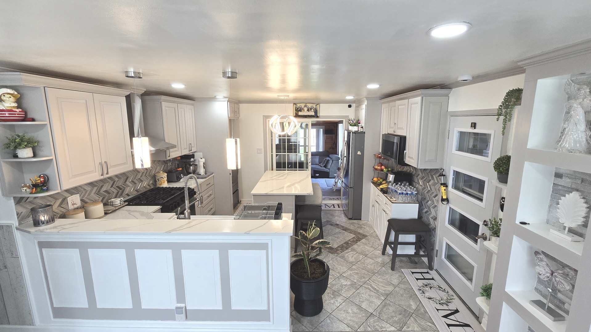 714 Russet Lane Streamwood, IL 60107 - Photo 8 of 23