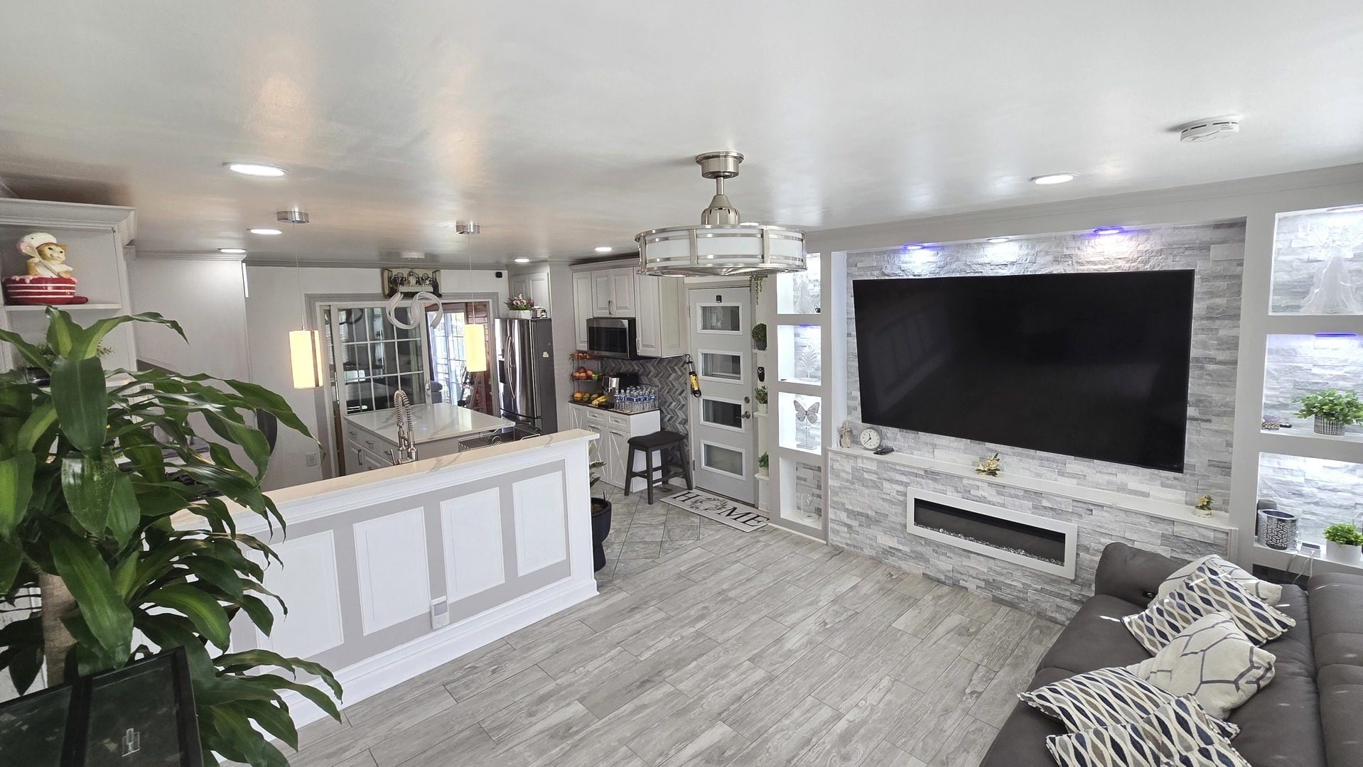 714 Russet Lane Streamwood, IL 60107 - Photo 9 of 23