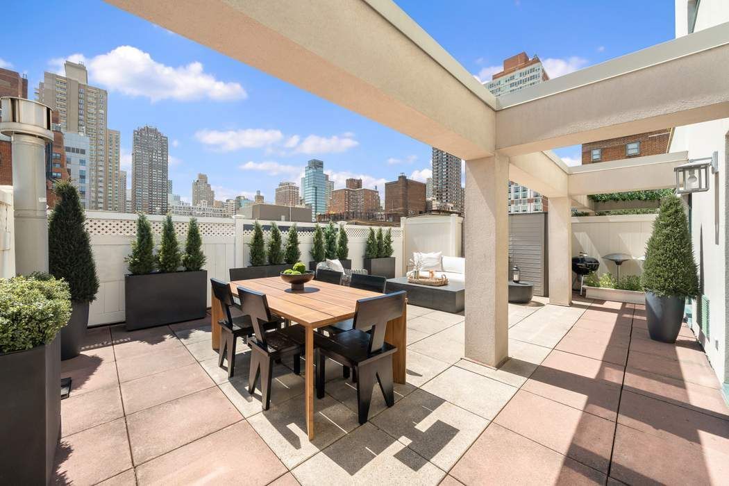 435 East 76th Street, Unit PHB Manhattan, NY 10021 - Photo 13 of 28 a outdoor space with furniture