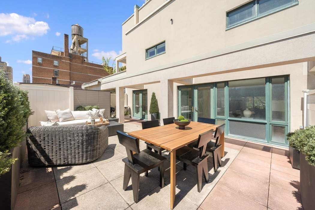 435 East 76th Street, Unit PHB Manhattan, NY 10021 - Photo 15 of 28