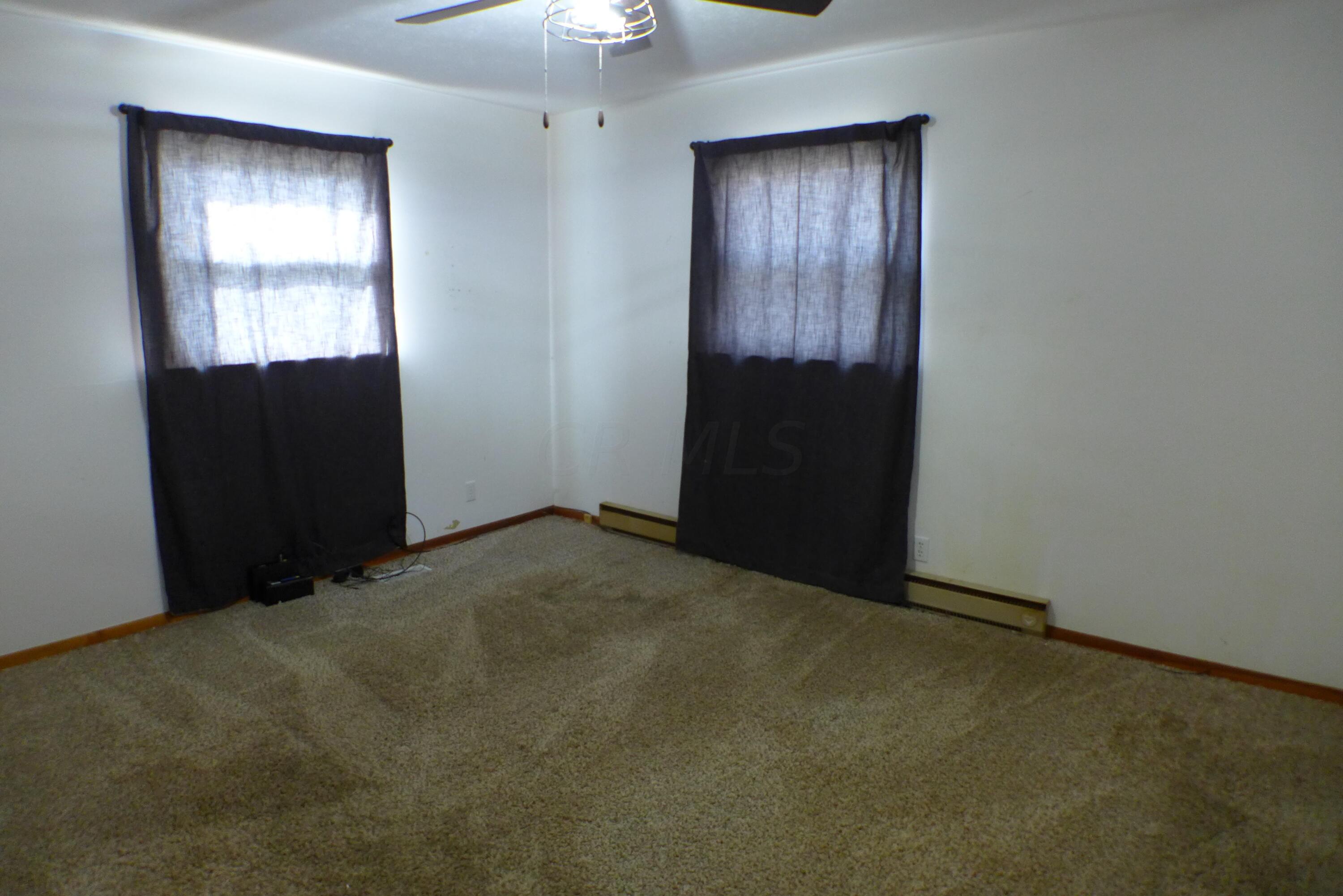 11128 Voris Road Logan, OH 43138 - Photo 9 of 24 P1140013