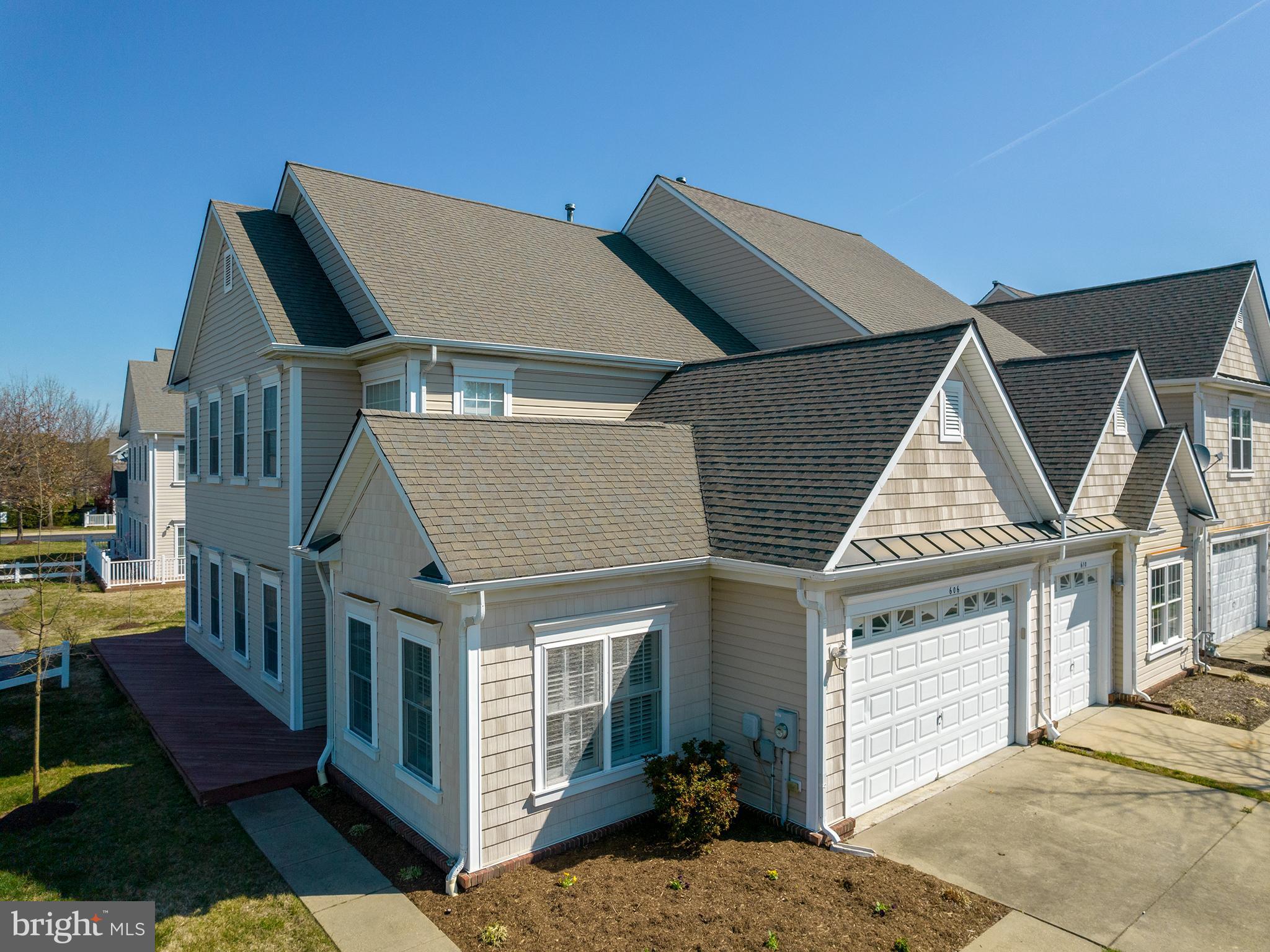 606 Ruxton Road, Unit 51 Dowell, MD 20629 - Photo 4 of 42 Two car garage end unit