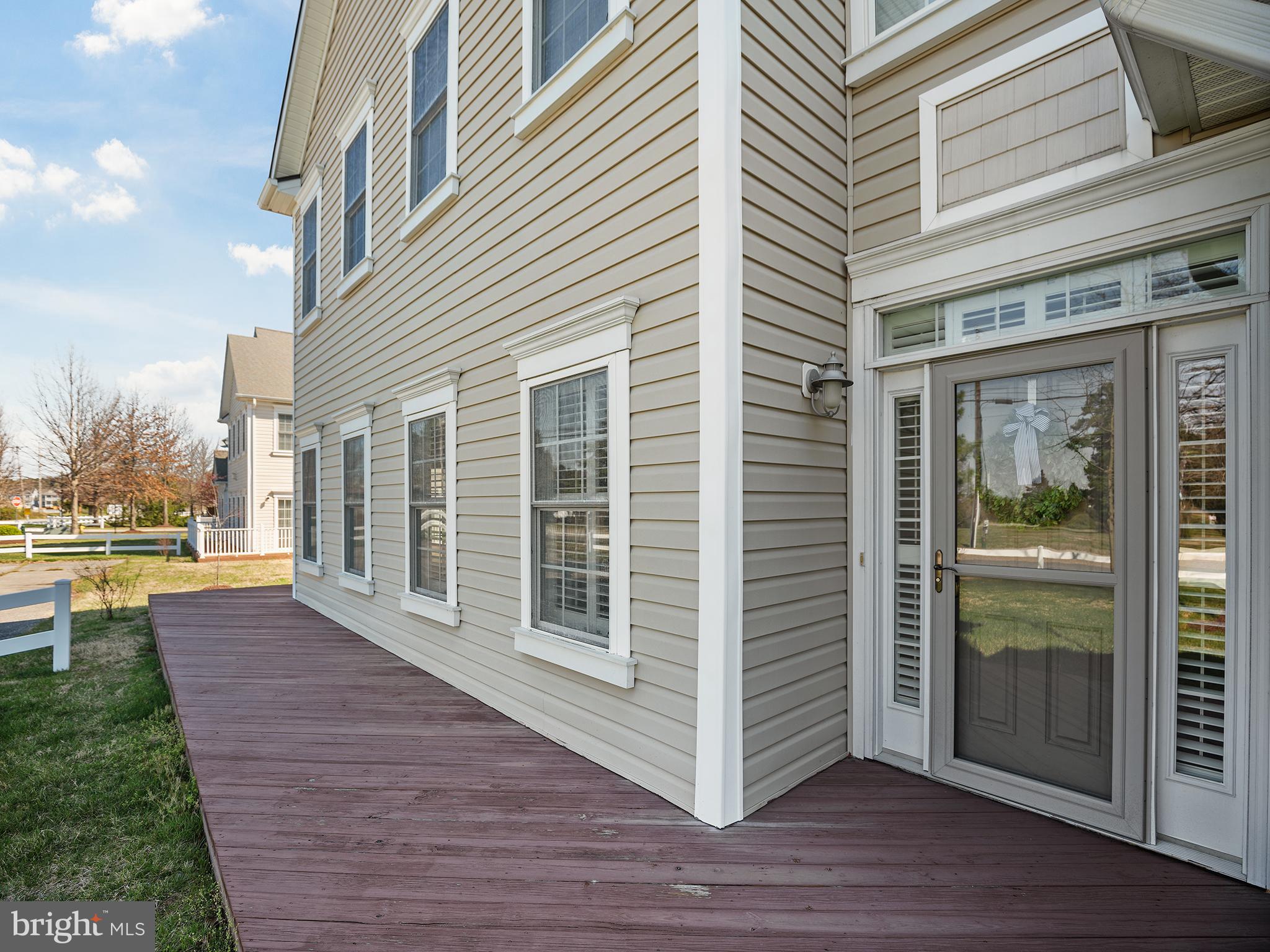 606 Ruxton Road, Unit 51 Dowell, MD 20629 - Photo 5 of 42 Entrance decking