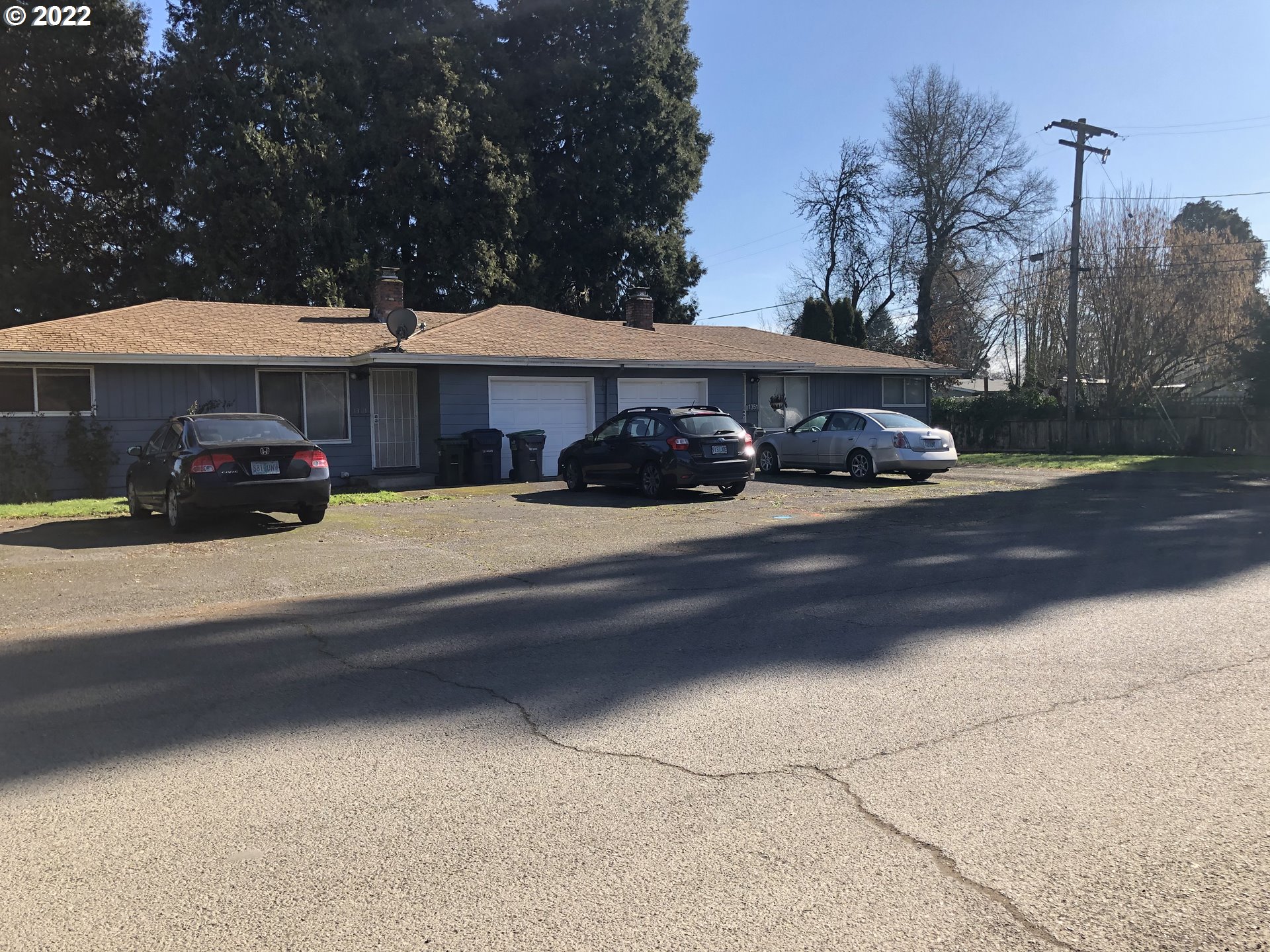 1351 Anderson Lane Springfield, OR 97477 - Photo 4 of 4 a car parked in front of a building