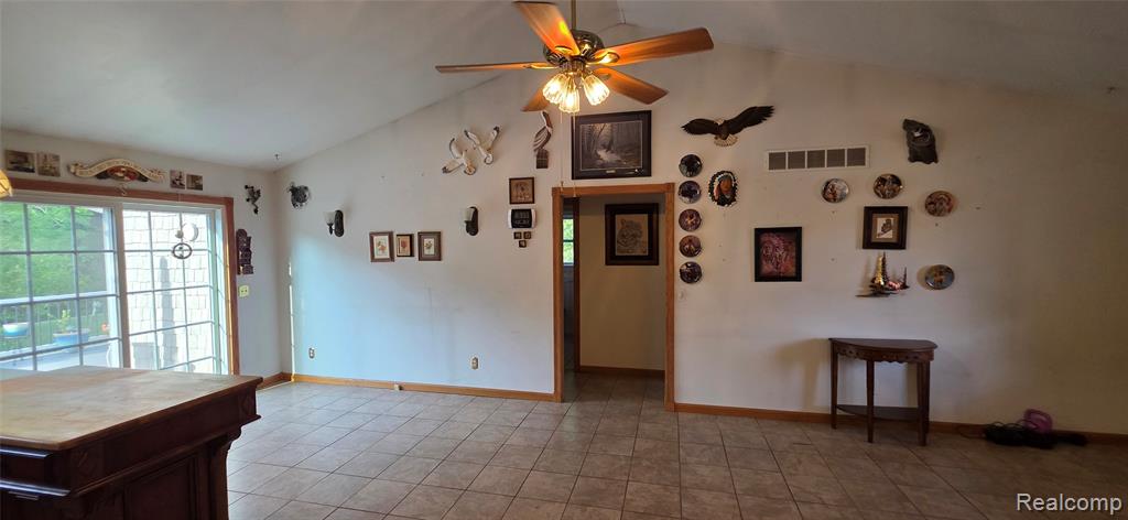 14062 Sanford Road Addison, MI 49220 - Photo 4 of 61