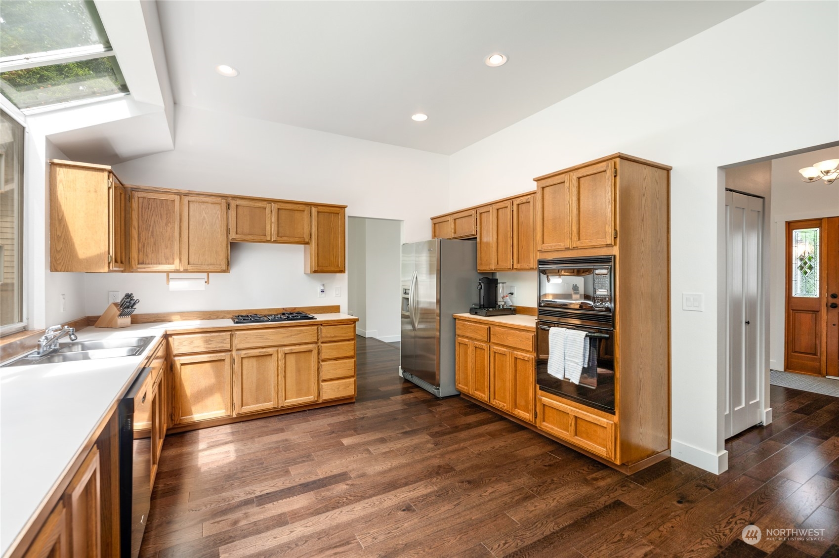 14128 Southeast 182nd Street Renton, WA 98058 - Photo 12 of 34 Gallery Image 12