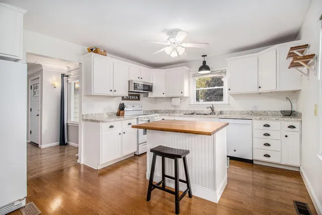 $240,000 | 8125 Lake Wood Drive, Portage, MI 49002