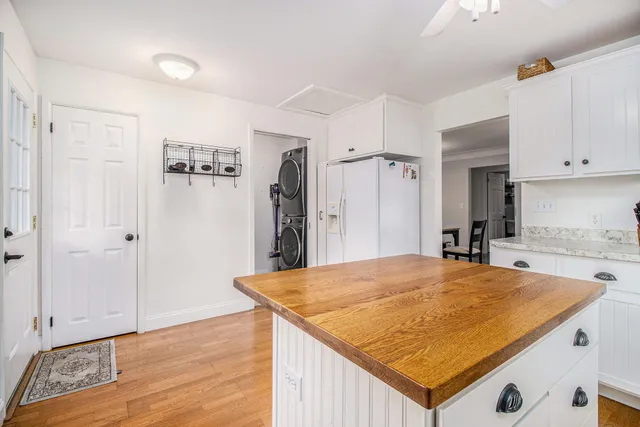 $240,000 | 8125 Lake Wood Drive, Portage, MI 49002