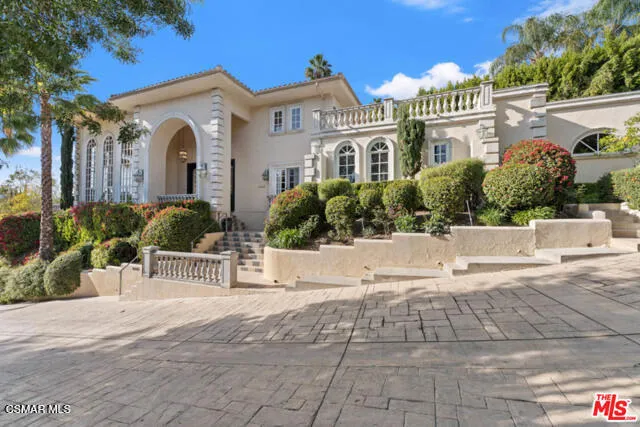 $19,000 | 4440 Hayvenhurst Avenue, Encino, CA 91436