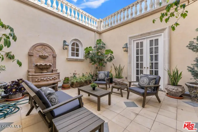 $19,000 | 4440 Hayvenhurst Avenue, Encino, CA 91436