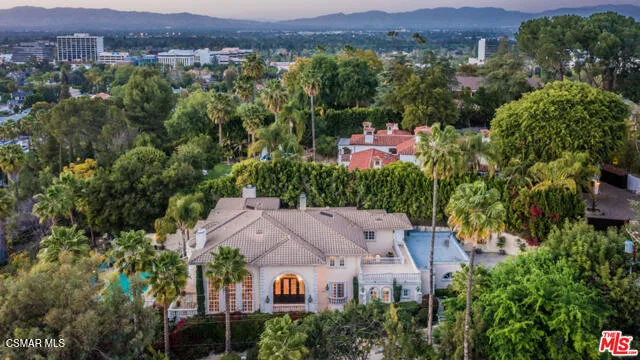 $19,000 | 4440 Hayvenhurst Avenue, Encino, CA 91436