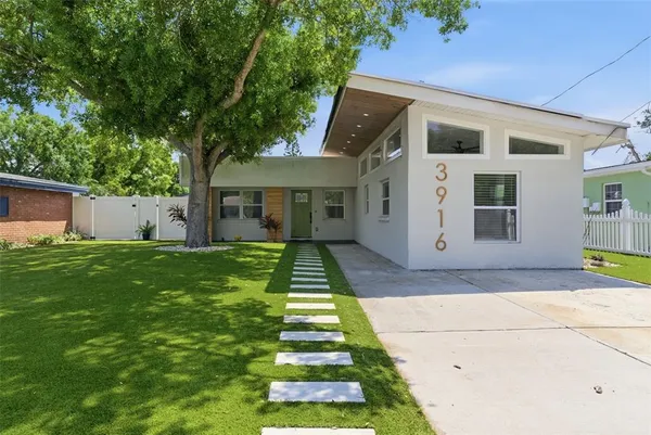 $3,400 | 3916 West Iowa Avenue, Tampa, FL 33616