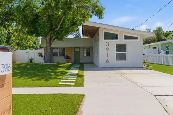 $3,400 | 3916 West Iowa Avenue, Tampa, FL 33616