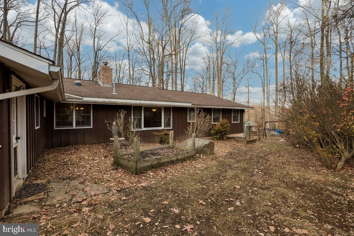 622 Kulp Road Perkiomenville, PA 18074 - Photo 33 of 46 Back