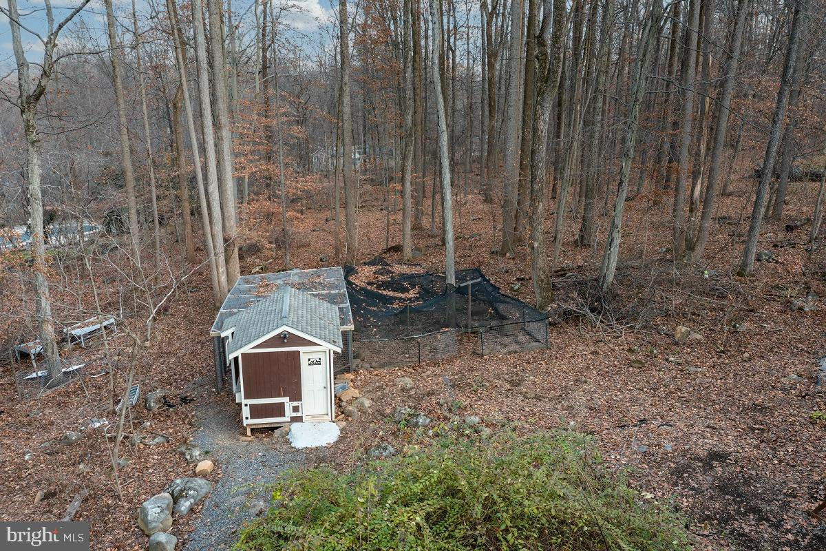 622 Kulp Road Perkiomenville, PA 18074 - Photo 35 of 46 chicken coop