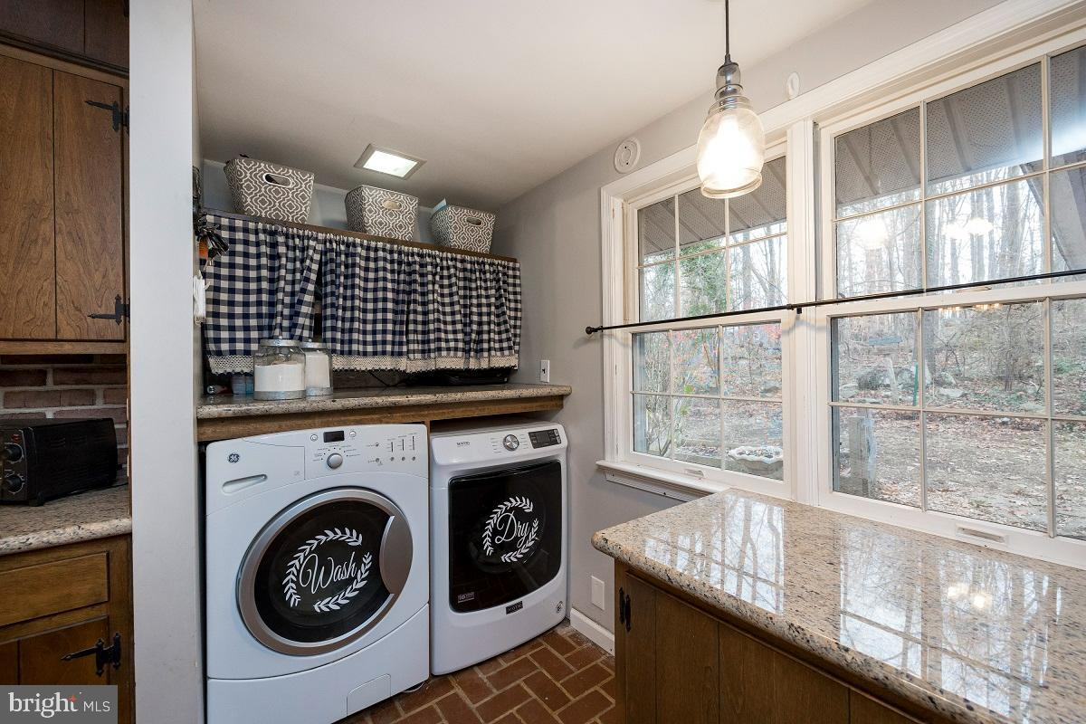 622 Kulp Road Perkiomenville, PA 18074 - Photo 7 of 46 Laundry area