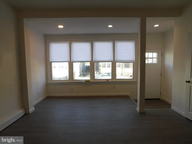 $295,000 | 846 Cumberland Street, Gloucester City, NJ 08030