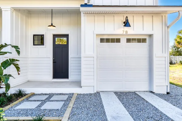a view of an entryway