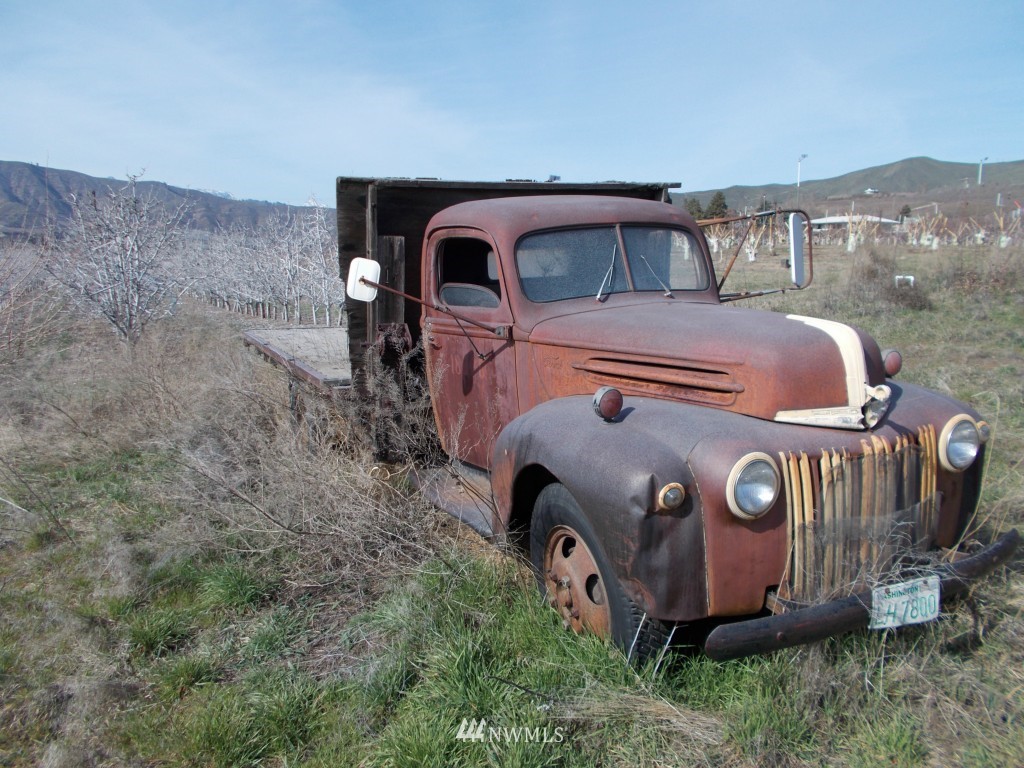 -nna Lower Monitor Road Wenatchee, WA 98801 - Photo 4 of 5 Gallery Image 4