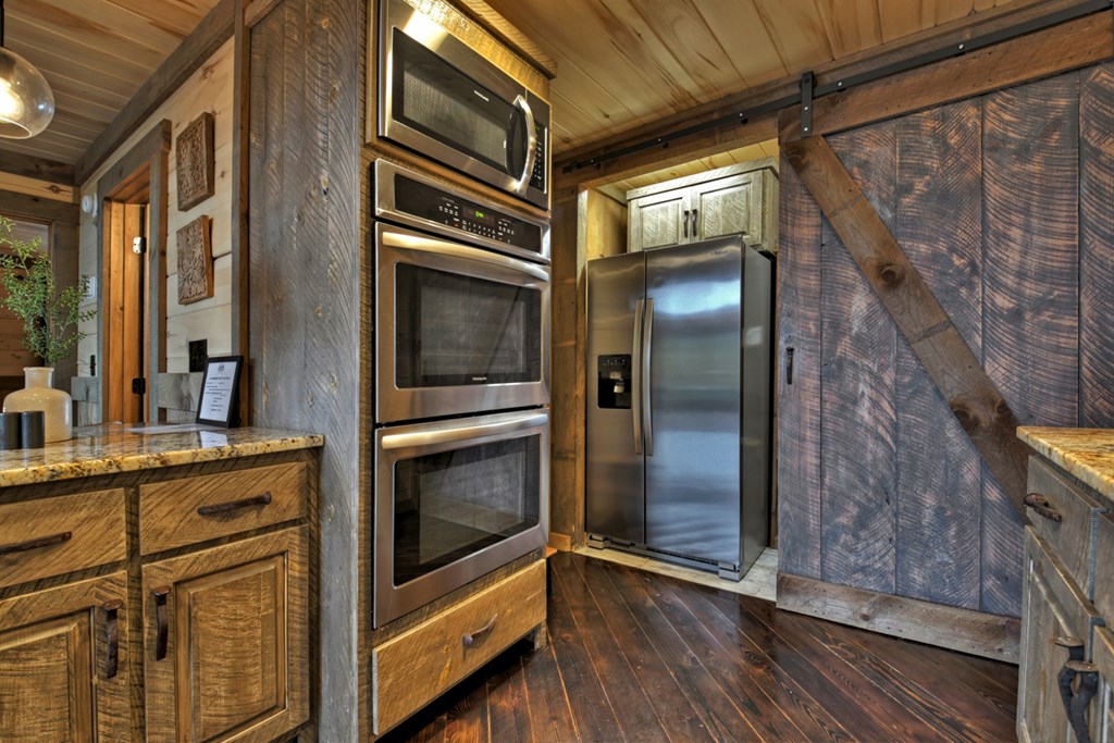 190 Toccoa Heights Road Blue Ridge, GA 30513 - Photo 17 of 64