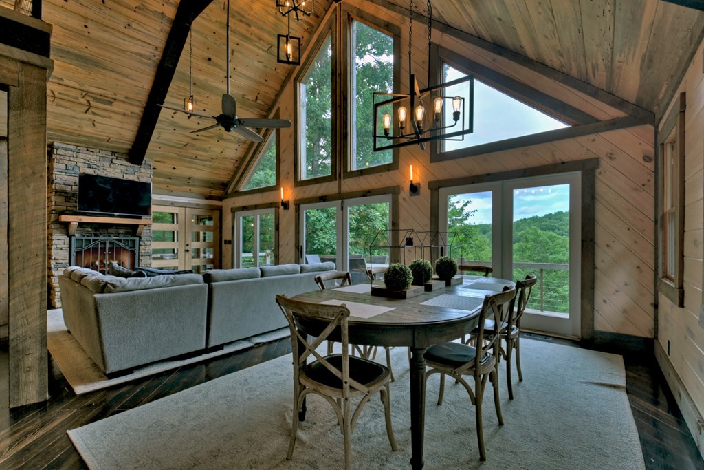 190 Toccoa Heights Road Blue Ridge, GA 30513 - Photo 5 of 64