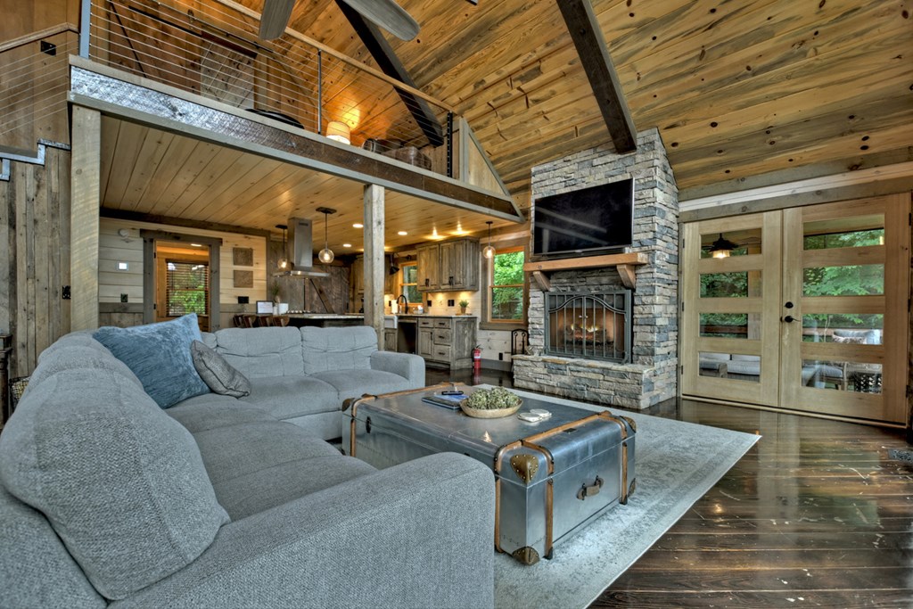 190 Toccoa Heights Road Blue Ridge, GA 30513 - Photo 10 of 64