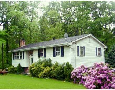 715 McKee Road Washington, PA 15301 - Photo 1 of 2