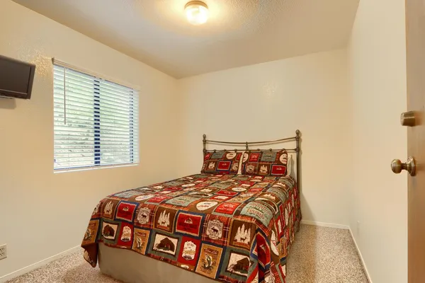 $1,191,000 | 7430 Henness Ridge Road, Yosemite National Park, CA 95389