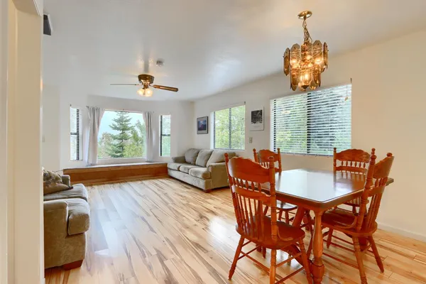 $1,191,000 | 7430 Henness Ridge Road, Yosemite National Park, CA 95389