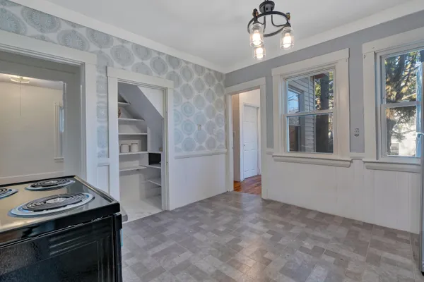 $799,000 | 10 Deane Street, Portland, ME 04102