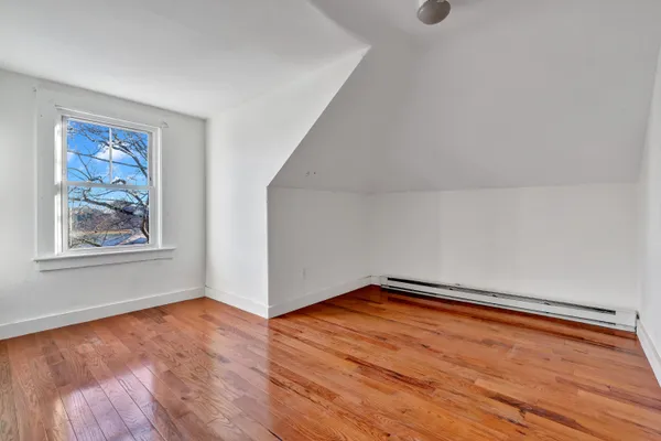 $799,000 | 10 Deane Street, Portland, ME 04102