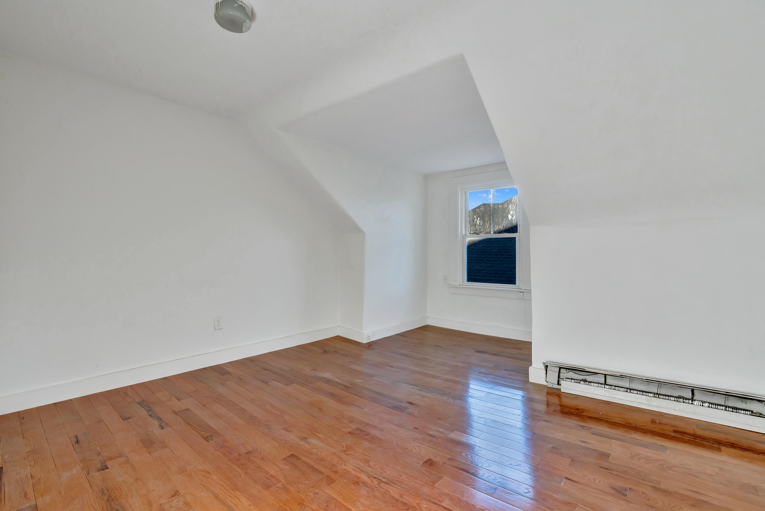 10 Deane Street Portland, ME 04102 - Photo 9 of 27 _DSC0828