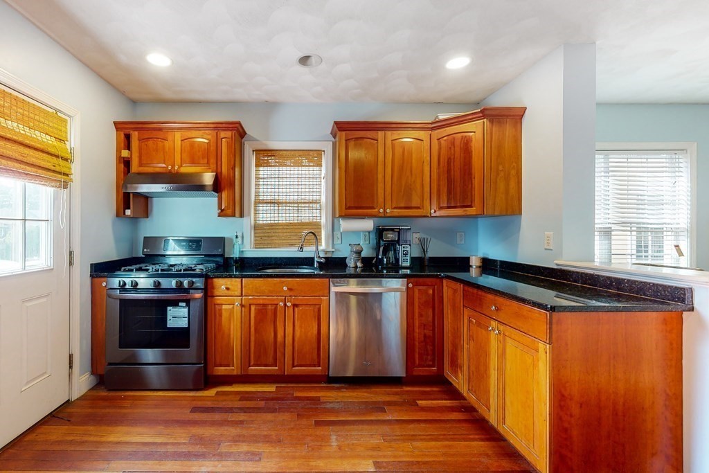 182 North Shore Road, Unit 4 Revere, MA 02151 - Photo 4 of 14 Gallery Image 4