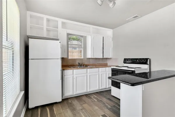 $1,750 | 6781 Half Main Street, Frisco, TX 75034