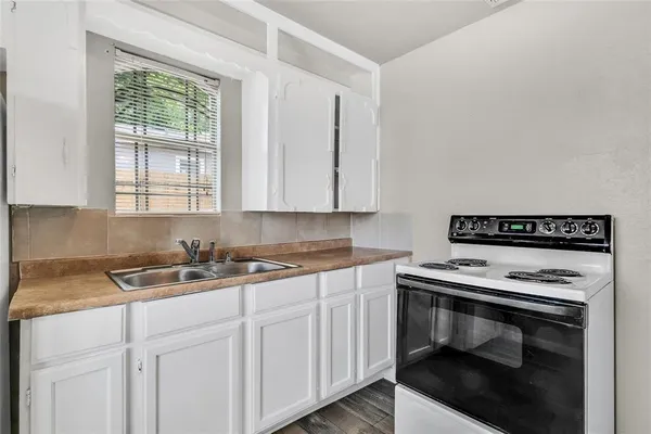 $1,750 | 6781 Half Main Street, Frisco, TX 75034