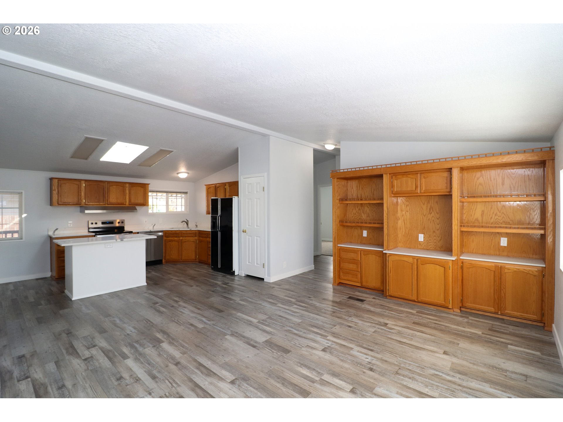 503 South 51st Place Springfield, OR 97478 - Photo 11 of 48