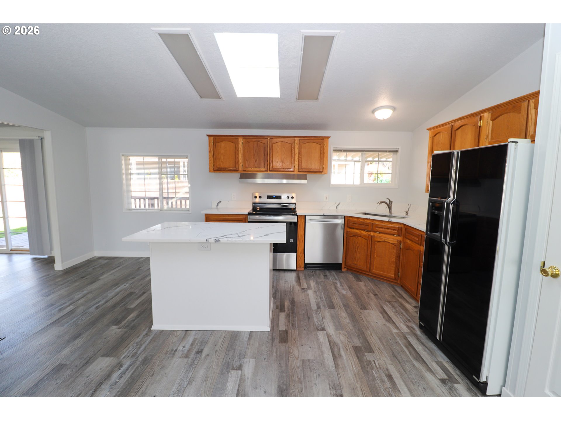 503 South 51st Place Springfield, OR 97478 - Photo 13 of 48