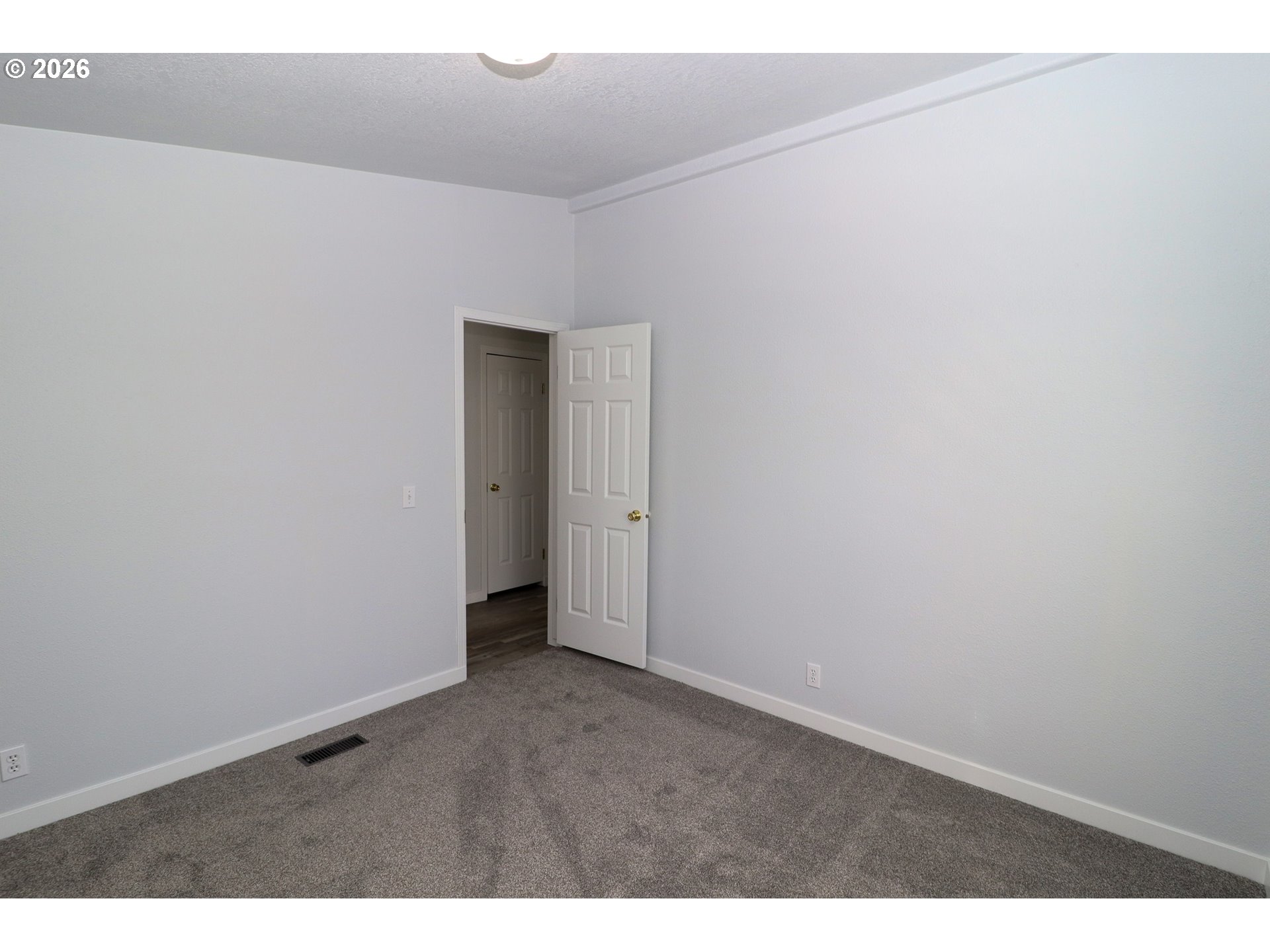 503 South 51st Place Springfield, OR 97478 - Photo 31 of 48