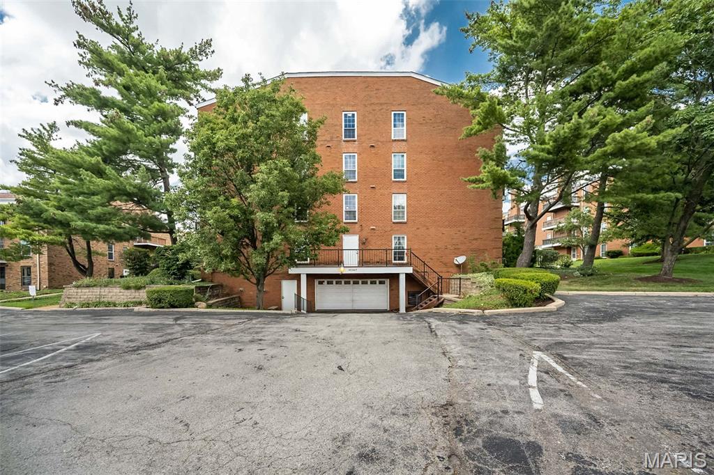 10367 Oxford Hill Drive, Unit 6 St. Louis, MO 63146 - Photo 18 of 26
