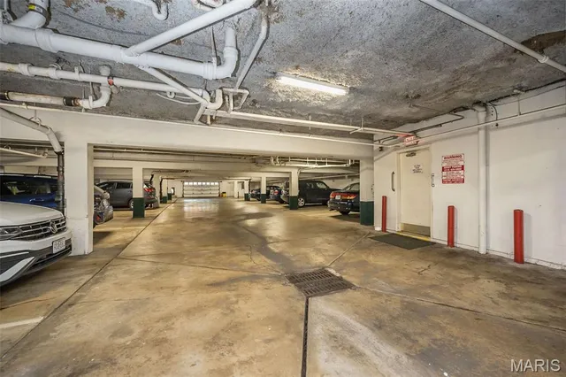 $175,000 | 10367 Oxford Hill Drive, Unit 6, St. Louis, MO 63146