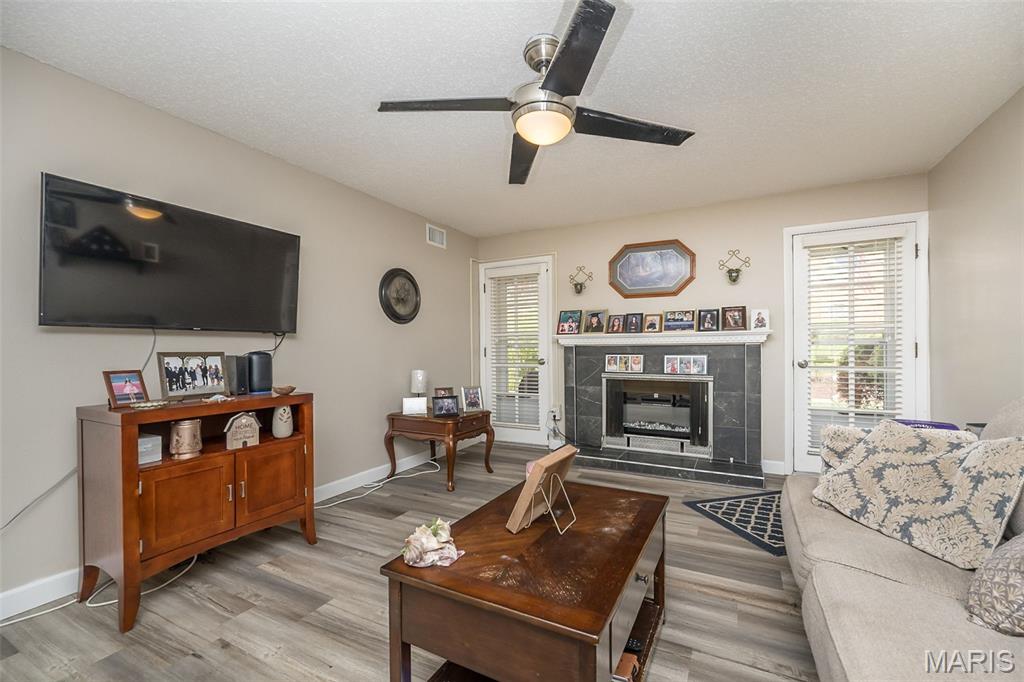 10367 Oxford Hill Drive, Unit 6 St. Louis, MO 63146 - Photo 4 of 26