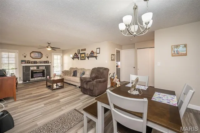 $175,000 | 10367 Oxford Hill Drive, Unit 6, St. Louis, MO 63146