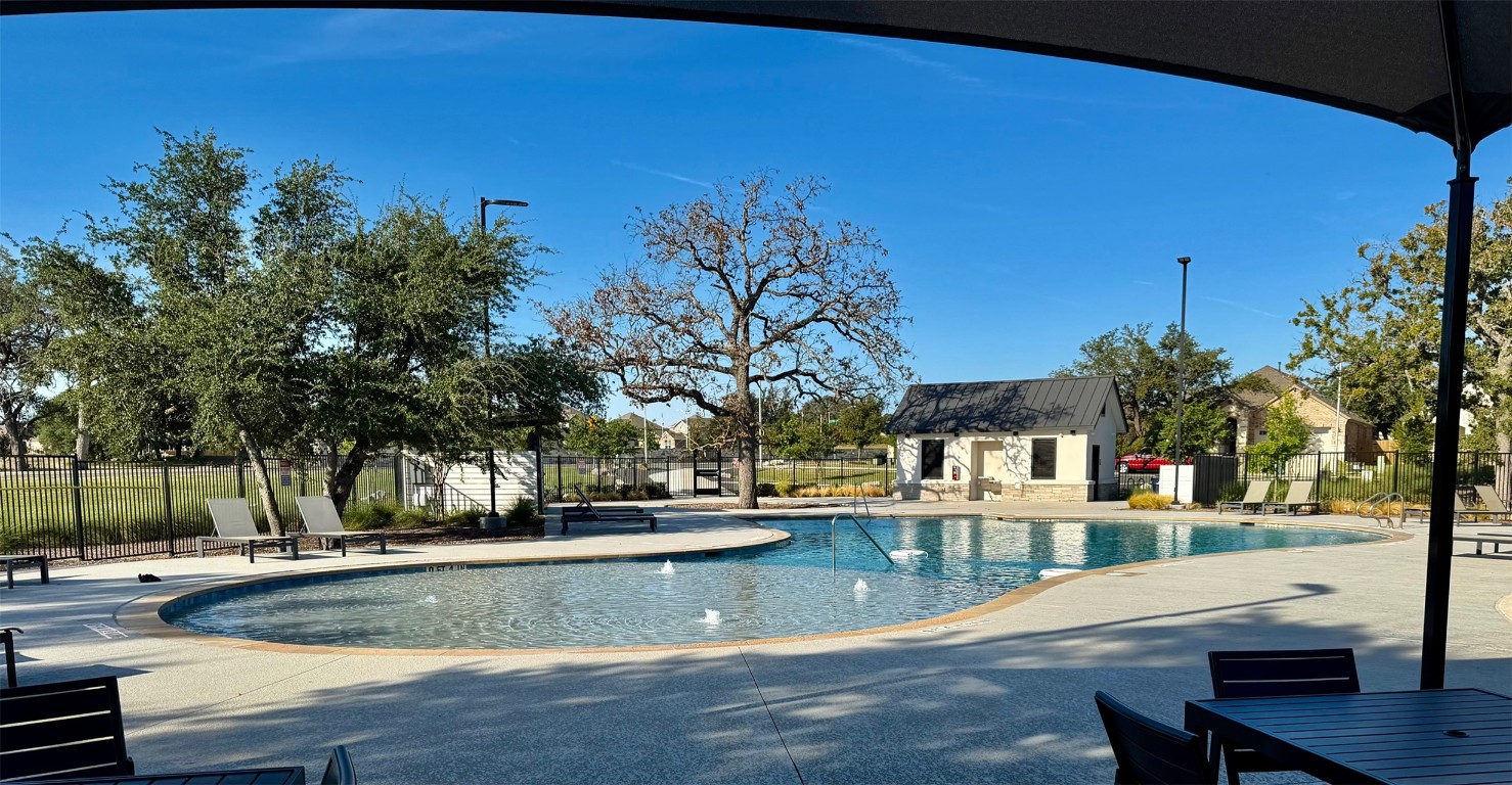 416 Deerpath Street Leander, TX 78641 - Photo 31 of 32 Community pool
